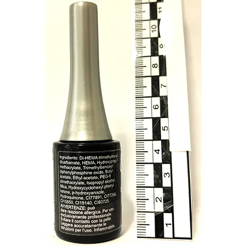 Photo de l’avis officiel: Estrosa Viola profondo Gel vernis à ongles — risque: Risque chimique