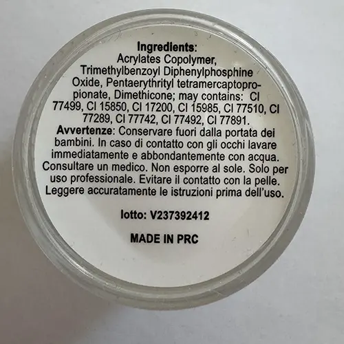 Foto del aviso oficial: Je - Jessie Milano Buider Gel - No Burn Extremely strong Esmalte de uñas de gel — riesgo: Riesgos químicos