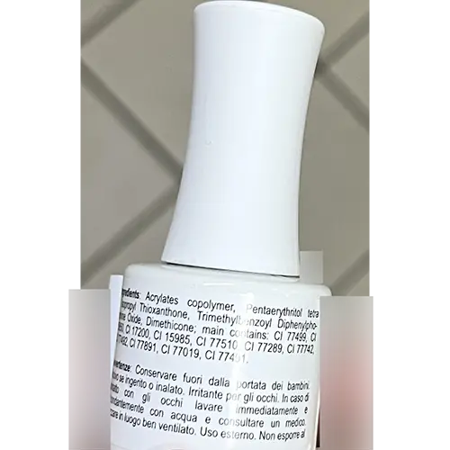 Foto del aviso oficial: Jessie Milano Color Shine pigmentazione n.249 e 250 Esmalte de uñas de gel — riesgo: Riesgos químicos