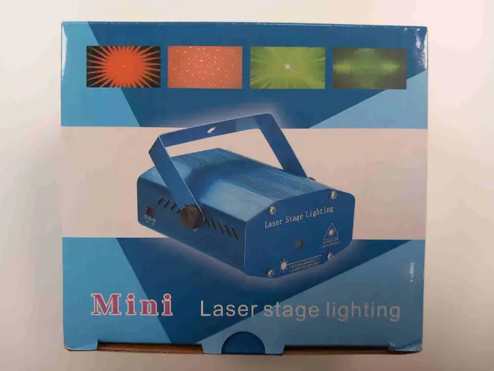Foto aus der offiziellen Meldung: Mini Laser show system Laserprojektor — Risiko: Sehschaden