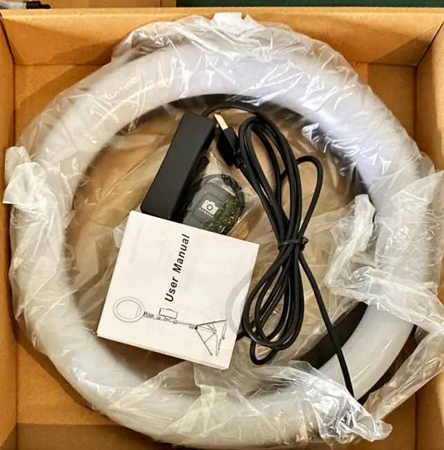 Foto do aviso oficial: UPhitnis 10 Inch Ring Light with Tripod Stand Iluminação de tripés — risco: Químico & Engasgamento