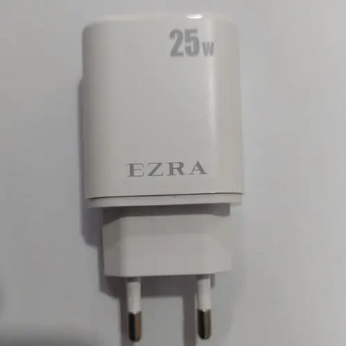 Photo de l’avis officiel: EZRA 3 PORT TRAVEL CHARGER Chargeur USB — risque: Choc électrique