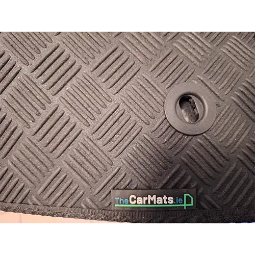 Foto dell’avviso ufficiale: TheCarMats.ie MG S5 Rubber floor car mats Tappetini per auto — rischio: Lesioni
