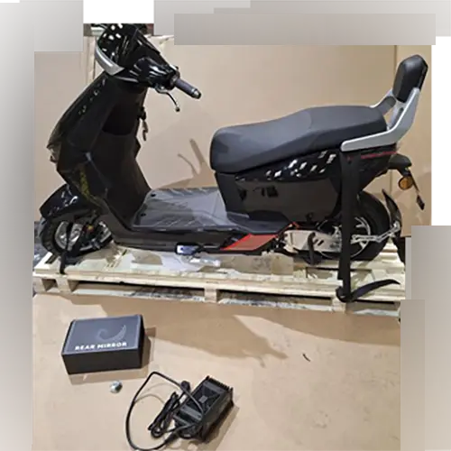 Foto aus der offiziellen Meldung: XDAO Juyuan Electronic Charger supplied with XDAO Ren E-Moped Elektroroller — Risiko: Feuer