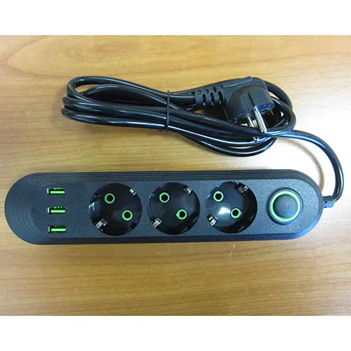 Foto do aviso oficial: Power Strip Chumbo da extensão — risco: Choque elétrico & Incêndio
