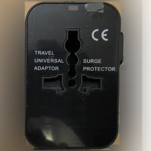 Foto uit de officiële melding: PHENOMDOM Travel Universal Adaptor, Power Adapter — risico: Elektrische schok