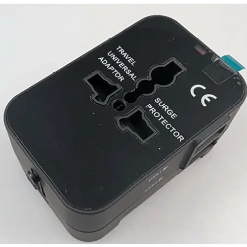 Foto uit de officiële melding: PHENOMDOM Travel Universal Adaptor, Power Adapter — risico: Elektrische schok