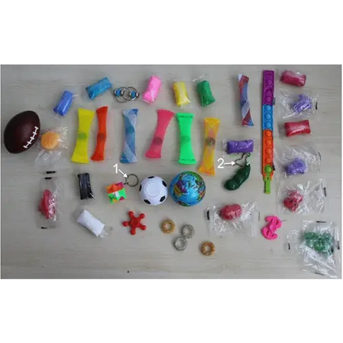 Photo de l’avis officiel: Stashables Fidget Toys Pack (75 pieces) Jeu de jouets Fidget — risque: Risque chimique