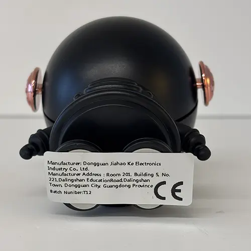 Photo de l’avis officiel: Astronaut Leafless Halterneck Fan Ventilateur — risque: Risque chimique & Environnement