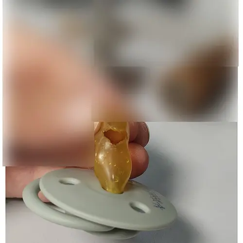 Photo from the official notice: Natural latex pacifier small flower shape dust lid gift for babies soother — choking risk
