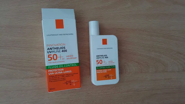 Foto aus der offiziellen Meldung: Innovation Anthelios UVmune 400 Fluide Oil Control Sonnenschutz — Risiko: Gesundheitsrisiken/Sonstige