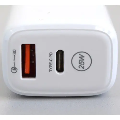 Foto aus der offiziellen Meldung: PREPHONE PD+USB FAST CHARGER USB-Ladegerät — Risiko: Elektrischer Schlag