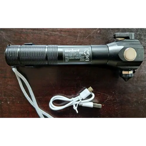 Foto do aviso oficial: Rebel LIGHT RECHARGEABLE MULTIFUNCTIONAL FLASHLIGHT Lanterna — risco: Queimaduras