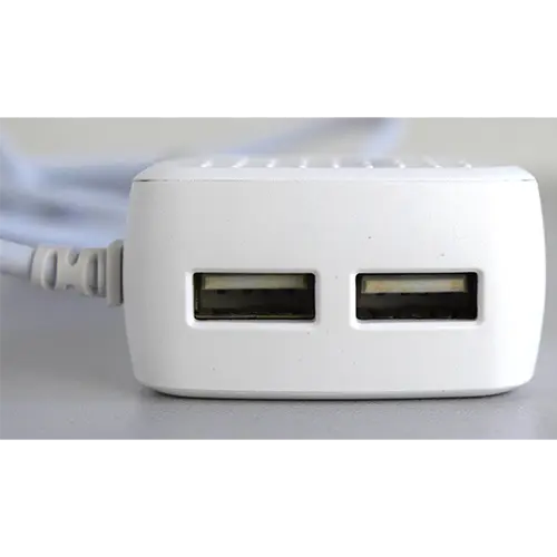 Photo de l’avis officiel: XO Charger with cable Chargeur USB — risque: Choc électrique