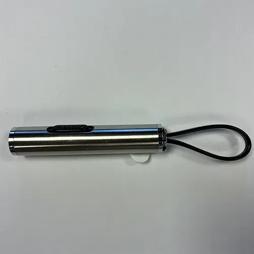 Foto aus der offiziellen Meldung: Yommy Juguetes para mascotas Laserpointer — Risiko: Sehschaden
