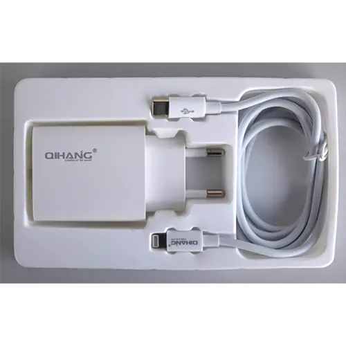 Photo de l’avis officiel: Qihang QUICK CHARGER Chargeur USB — risque: Choc électrique