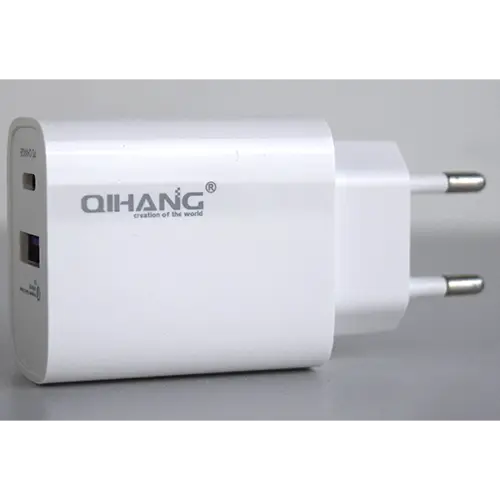 Photo de l’avis officiel: Qihang QUICK CHARGER Chargeur USB — risque: Choc électrique