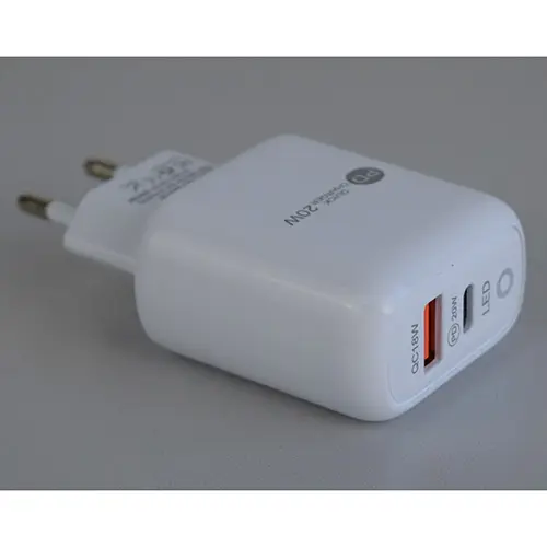 Photo de l’avis officiel: HAOJUE FAST CHARGER Chargeur USB — risque: Choc électrique
