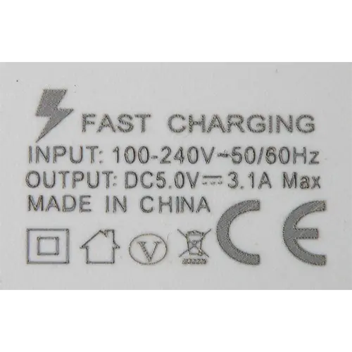 Foto uit de officiële melding: ORIGINAL 6-PORT CHARGER USB-oplader — risico: Elektrische schok