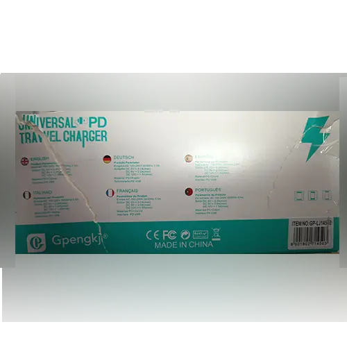 Foto uit de officiële melding: Gpengkj UNIVERSAL PD TRAVEL CHARGER USB-oplader — risico: Elektrische schok