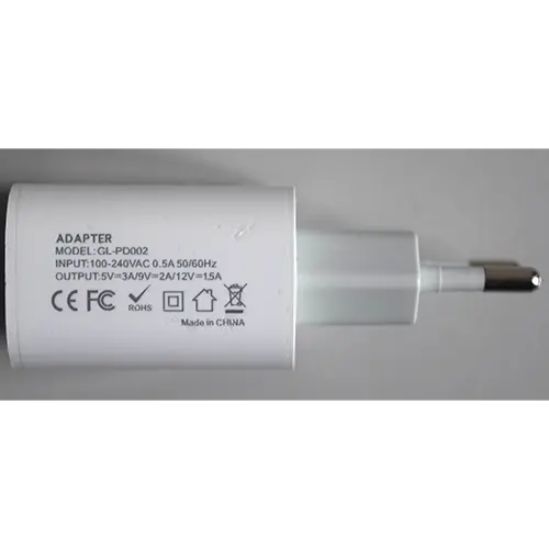 Photo de l’avis officiel: Chargeur USB — risque: Choc électrique (SR/02596/26)