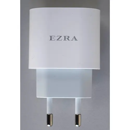Foto dell’avviso ufficiale: EZRA TYPE-C PORT 20W MAX OUTPUT Fast charging Caricabatterie USB — rischio: Scossa elettrica