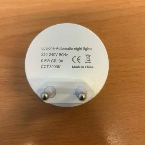 Foto do aviso oficial: Luvion Luz nocturna — risco: Choque elétrico