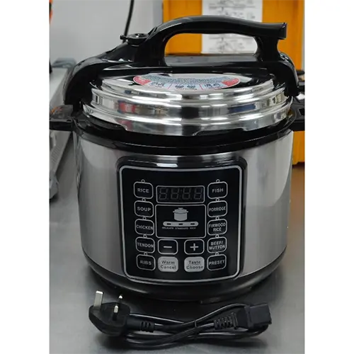 Photo from the official notice: Electric Pressure Cooker 6L — fire risk (SR/02631/26)