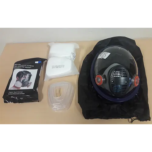 Photo de l’avis officiel: Respirator Mask P-900 Masque respiratoire — risque: Risque chimique