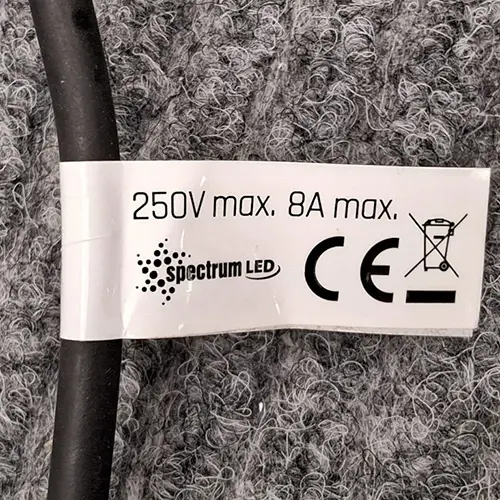 Photo from the official notice: spectrum LED / Wojnarowscy Girlanda lighting chain — electric shock risk