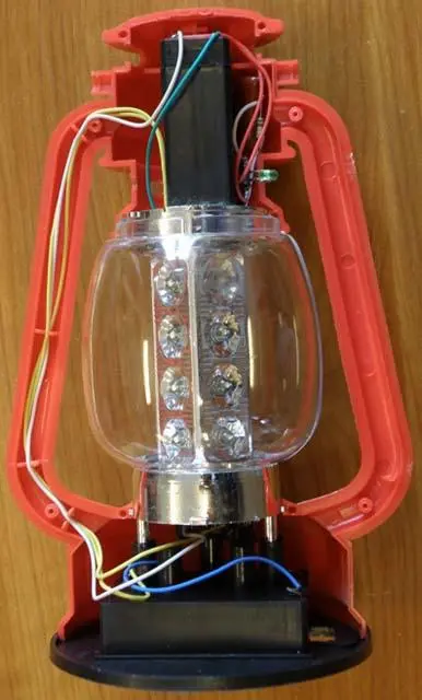 Photo de l’avis officiel: LED Super Terang Dan Tahan Lumière portable — risque: Choc électrique & Incendie