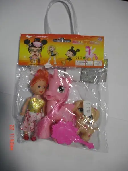 Photo de l’avis officiel: Beautiful Ensemble de jouets en plastique — risque: Risque chimique