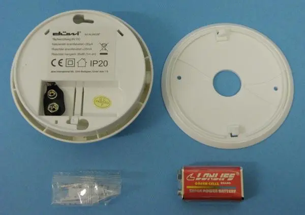Photo from the official notice: Düwi CO Melder co detector — suffocation risk