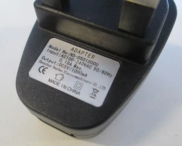 Photo de l’avis officiel: Cubot Téléphone portable avec chargeur — risque: Choc électrique (A12/0067/15)