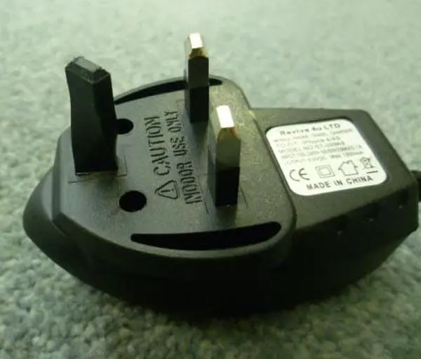 Photo from the official notice: Revive Charger mobile phone charger — electric shock risk