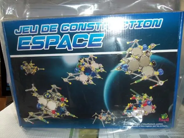 Photo from the official notice: PLAYLAND Space construction game (jeu de construction espace) construction toy set — chemical risk