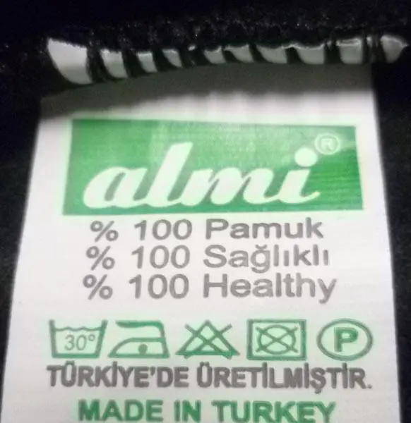 Foto do aviso oficial: Almi Pijama infantil — risco: Estrangulamento