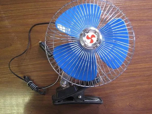 Foto do aviso oficial: Oscillating Fan Ventoinha elétrico — risco: Ferimentos