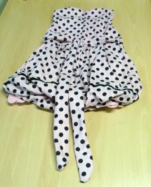 Foto uit de officiële melding: Pink Girl Meisjes kleding set — risico: Verwonding