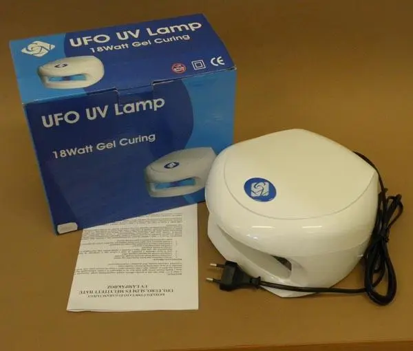 Foto dell’avviso ufficiale: Cn UFO UV Lamp / 18 Watt Gel Curing Lampada UV per unghie — rischio: Scossa elettrica