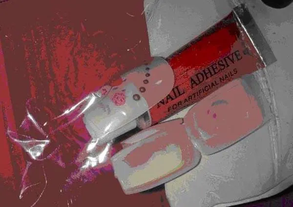 Foto dell’avviso ufficiale: La Mei La Art nails Unghie false — rischio: Rischio chimico
