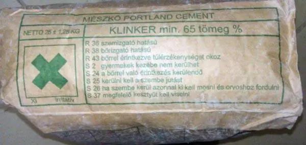 Photo de l’avis officiel: ZSOL-CEM MÉSZKŐ Portland Cement Ciment — risque: Risque chimique