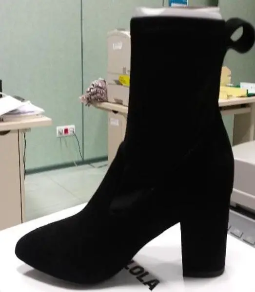 Photo de l’avis officiel: Bimba y Lola Bottes pour dames — risque: Risque chimique