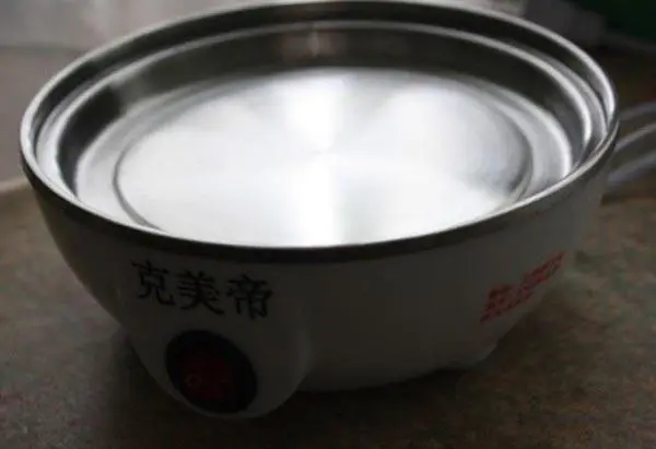 Foto aus der offiziellen Meldung: Zhong Shang Ying Chuang Electronic Eierkessel — Risiko: Elektrischer Schlag