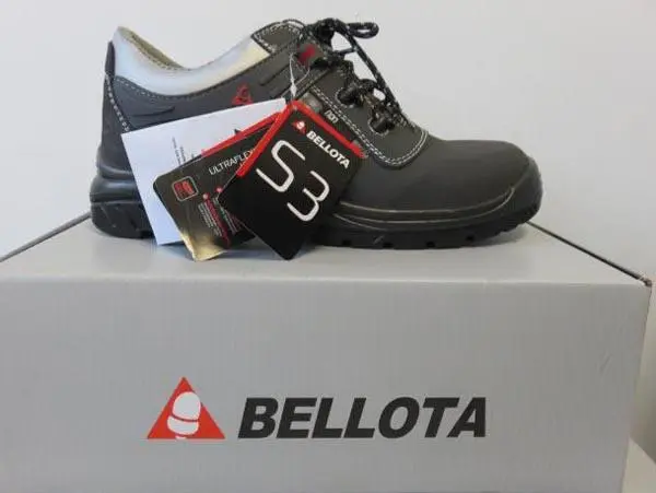 Photo de l’avis officiel: Bellota Bottes de sécurité — risque: Risque chimique (A12/0521/15)