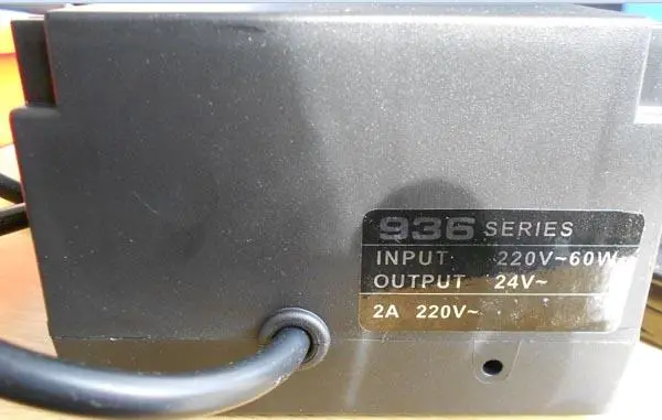 Photo de l’avis officiel: ESD SAFE Thermo-Control Anti-Static Soldering Station Station de soudage — risque: Choc électrique