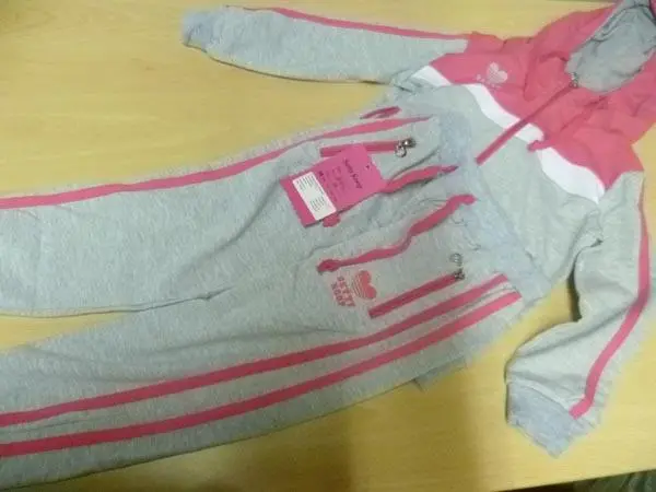 Foto uit de officiële melding: Setty Koop Kinderkleding sets — risico: Verwonding & Verwurging