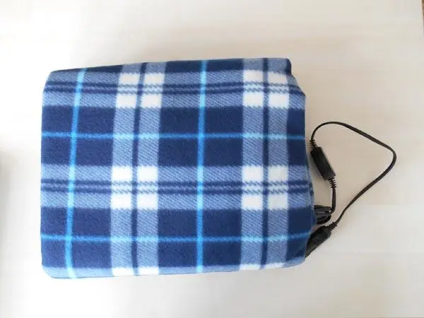 Photo from the official notice: Azu Fleecedecke mit Heizfunktion fleece blanket with heating function — chemical & environment risk