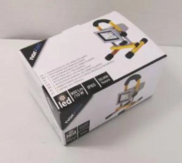 Foto aus der offiziellen Meldung: Nor-tec Ladattava LED työlamppu ("Rechargeable work lamp") Arbeitslicht — Risiko: Elektrischer Schlag