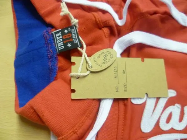 Photo de l’avis officiel: Under 18 Shorts pour enfants — risque: Blessures